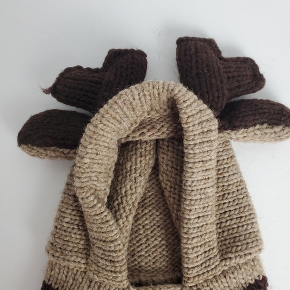 Chilly Dog Hand Knit Dog Sweater Medium??  Hand Knit Moose Moosey Antlers FLAW - Picture 5 of 14